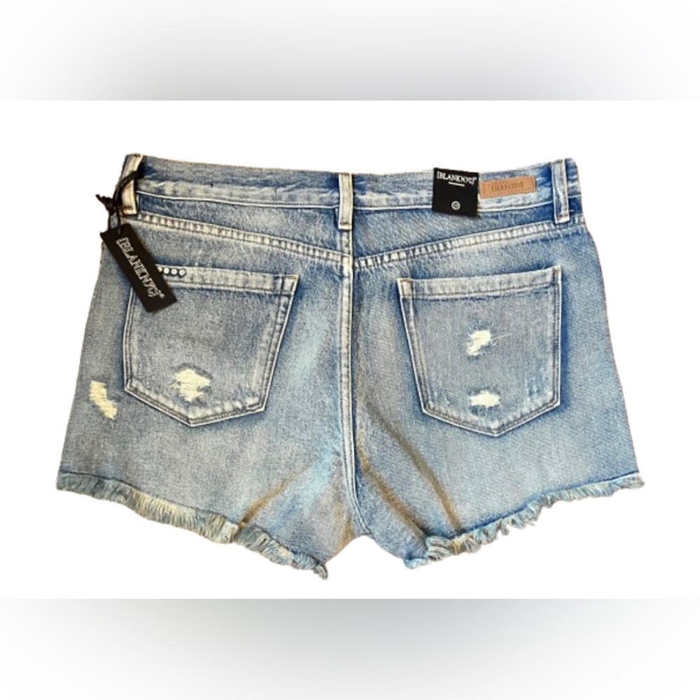 NWT Blank NYC Distressed Shorts Size 30 - Picture 2 of 3